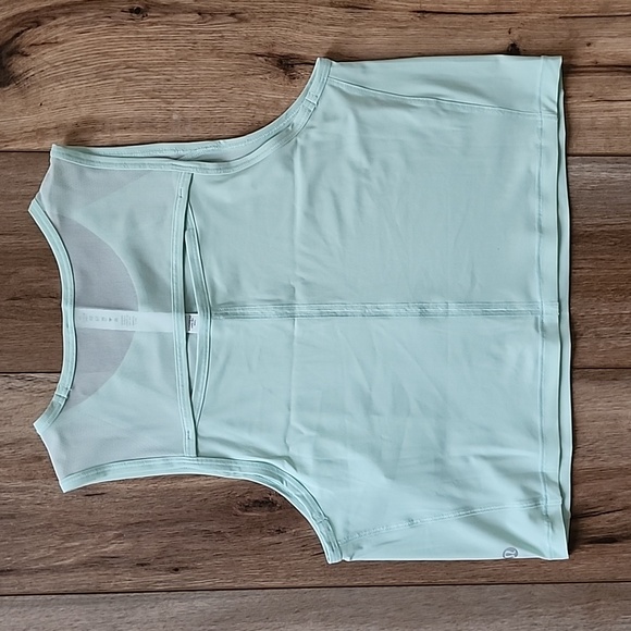 Lululemon Sculpt Cropped Tank Top, 4, Delicate Mint, Classic Fit, Cropped, NWT - Picture 3 of 3